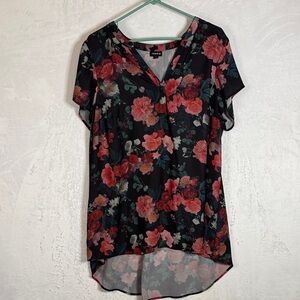 Torrid Black and Pink Floral Blouse Large